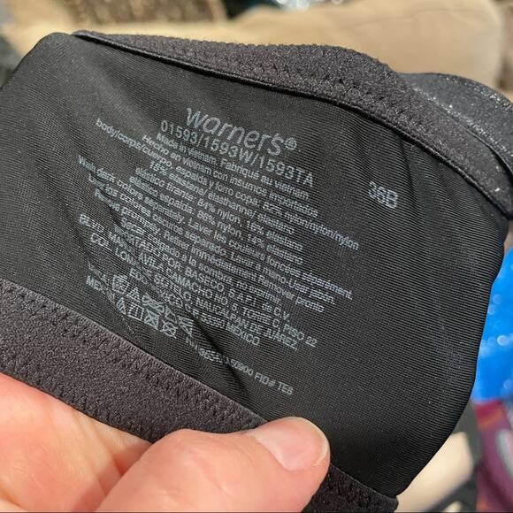 Warners Black Full Coverage Underwire Bra 36B - Picture 7 of 7